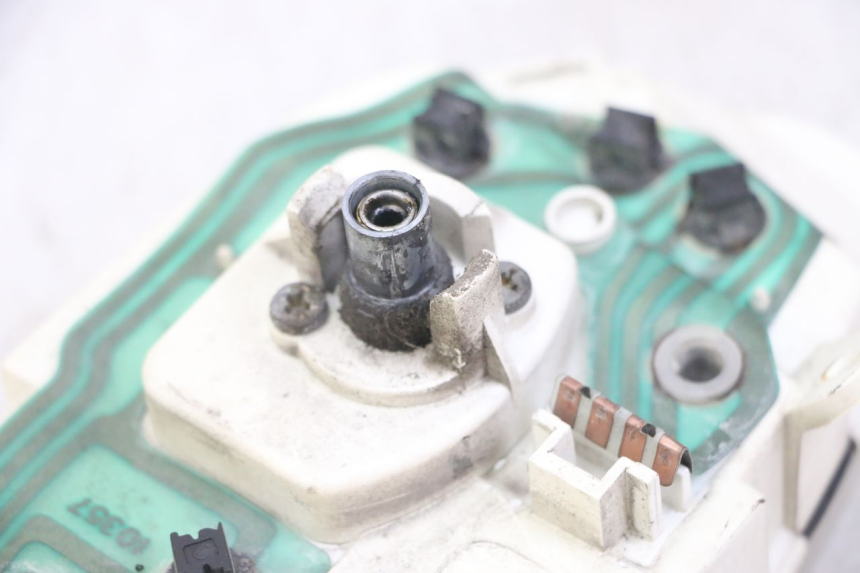 photo de SPEEDOMETER APRILIA RALLY AC 50 (1995 - 2004) - Surface and material condition