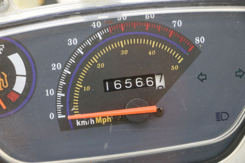 photo de SPEEDOMETER LAZIO RENO 50 (2016 - 2021) - Distinctive features
