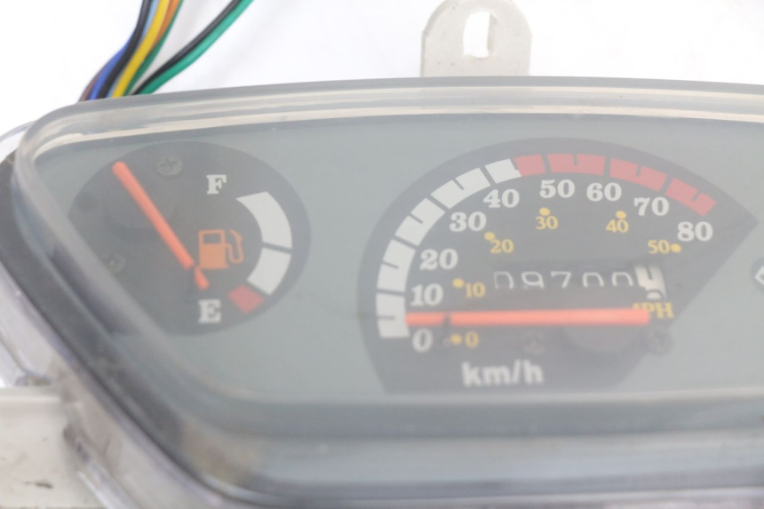 photo de SPEEDOMETER TNT MOTOR ROMA 10' 4T 50 (2019 - 2022) - Alternative perspective