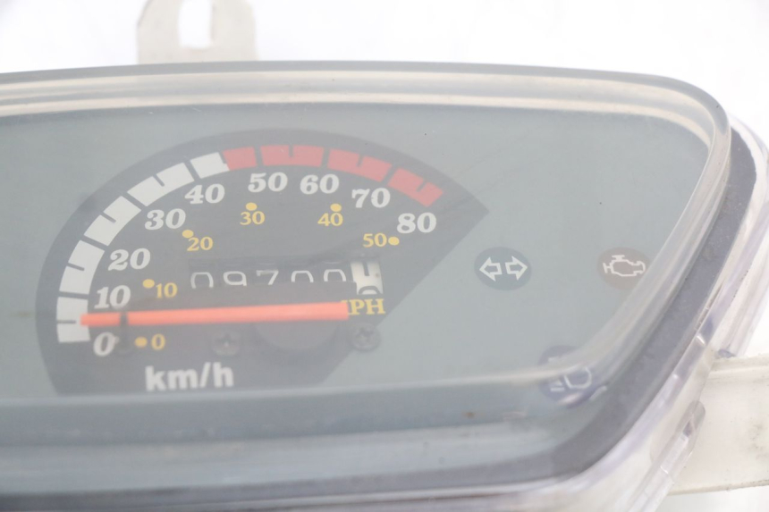 photo de SPEEDOMETER TNT MOTOR ROMA 10' 4T 50 (2019 - 2022) - Technical close-up