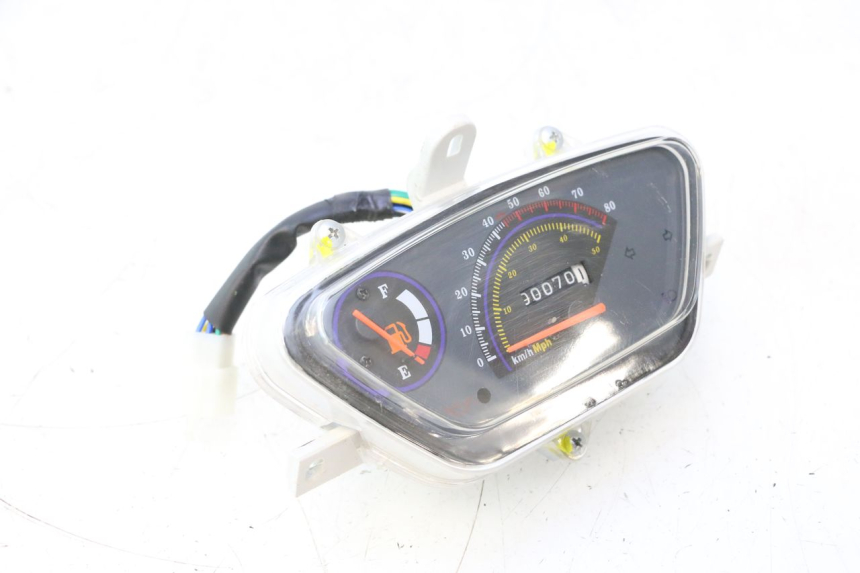 photo de SPEEDOMETER TNT MOTOR ROMA 12' 2T 50 (2007 - 2018) - Surface and material condition