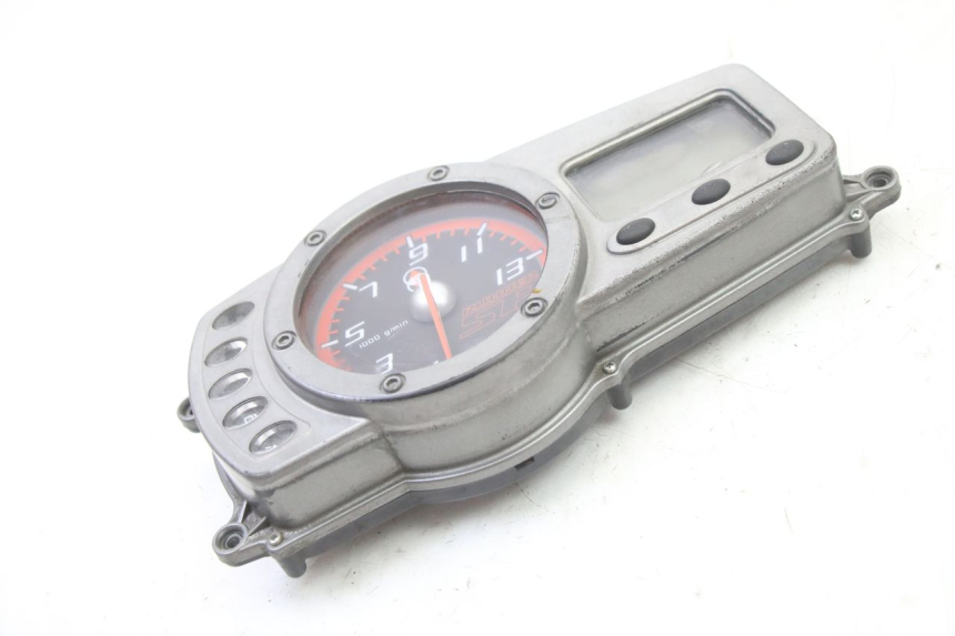 photo de SPEEDOMETER GILERA RUNNER SP 50 (2006 - 2008) - Fixing points details