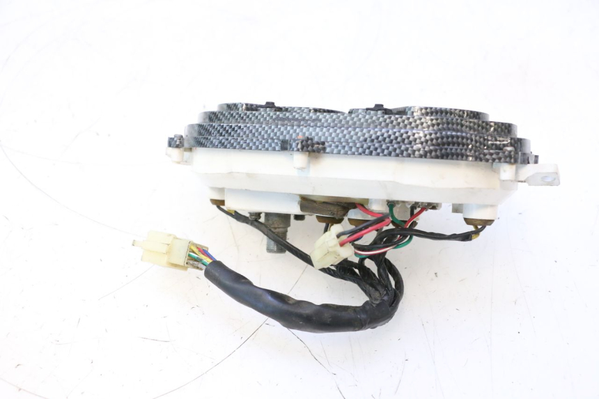photo de SPEEDOMETER KEEWAY RY6 2T 50 (2011 - 2019) - Fixing points details