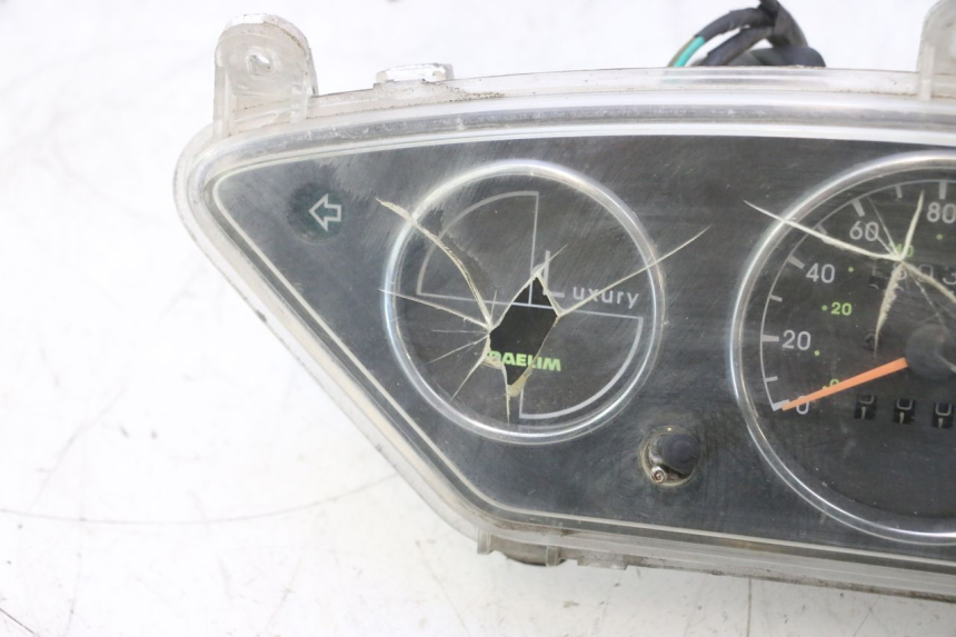 photo de SPEEDOMETER DAELIM S2 125 (2006 - 2007) - Spare part profile view