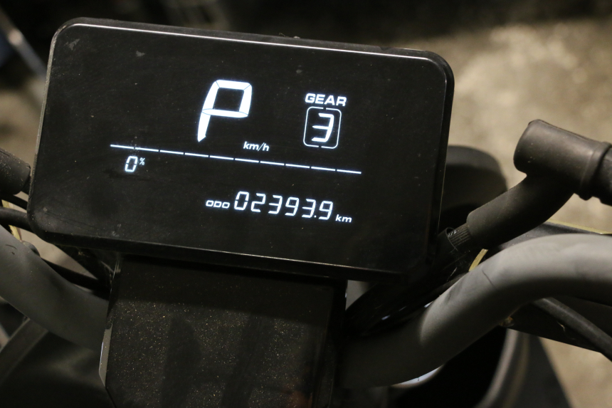 photo de SPEEDOMETER BAIKU SAKURA 1 (2021 - 2025) - Zoom on usage condition