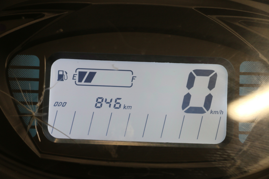 photo de SPEEDOMETER JM MOTORS SANTANA EVO 50 (2024 - 2026) - Alternative perspective