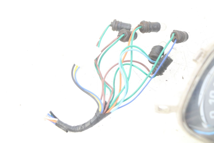 photo de SPEEDOMETER JM MOTORS SANTANA 50 (2014 - 2023) - Distinctive features