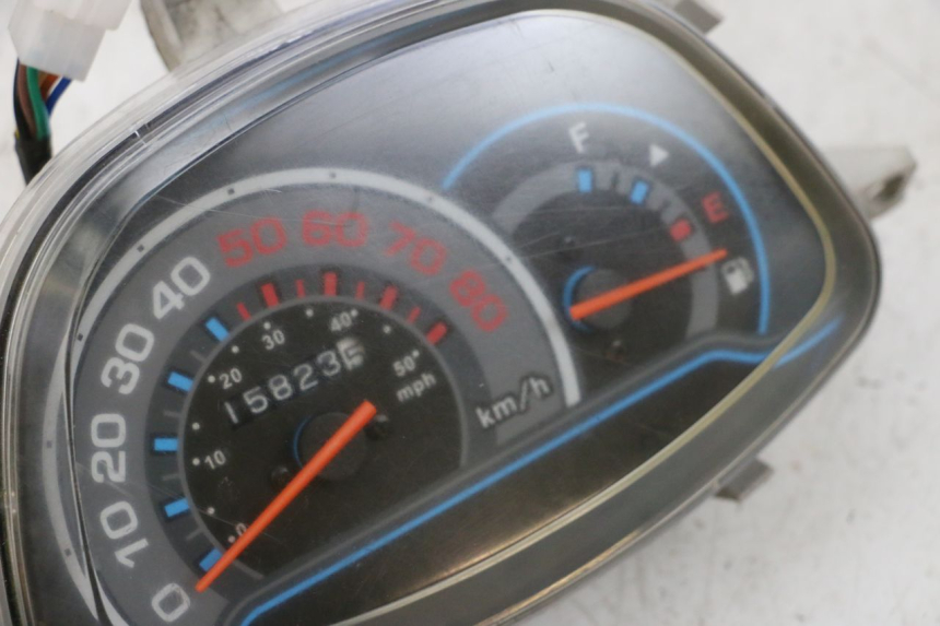 photo de SPEEDOMETER JM MOTORS SANTANA 50 (2014 - 2023) - Component zoom