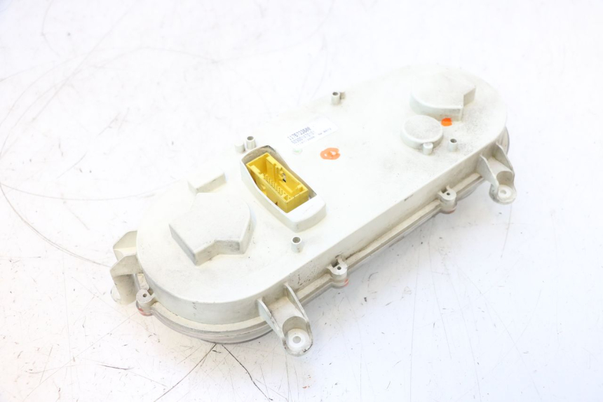photo de SPEEDOMETER PEUGEOT SATELIS COMPRESSOR K15 125 (2006 - 2009) - Component zoom