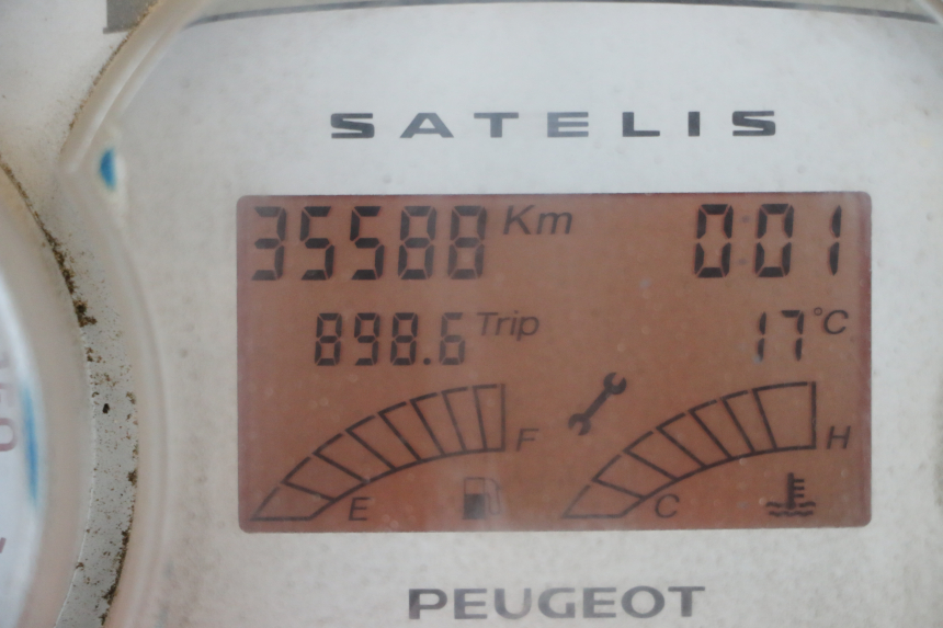 photo de SPEEDOMETER PEUGEOT SATELIS COMPRESSOR K15 125 (2006 - 2009) - Zoom on usage condition