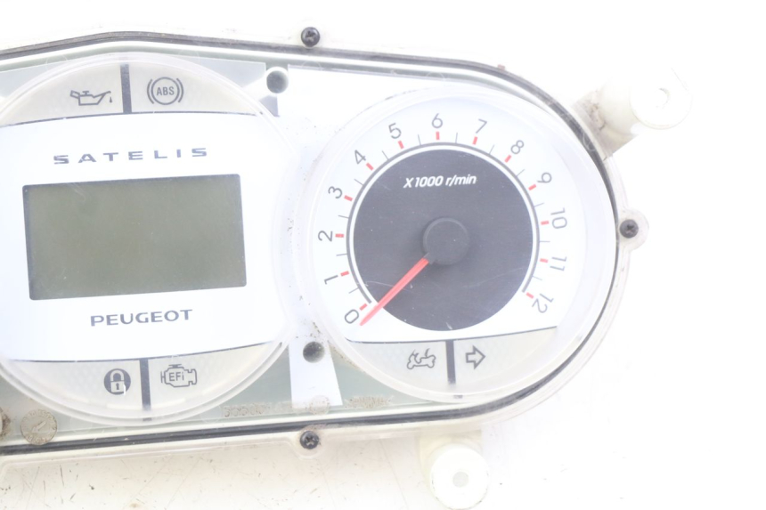 photo de SPEEDOMETER PEUGEOT SATELIS 125 (2010 - 2012) - Distinctive features