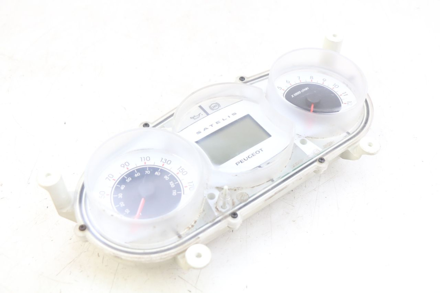 photo de SPEEDOMETER PEUGEOT SATELIS 125 (2010 - 2012) - Alternative perspective