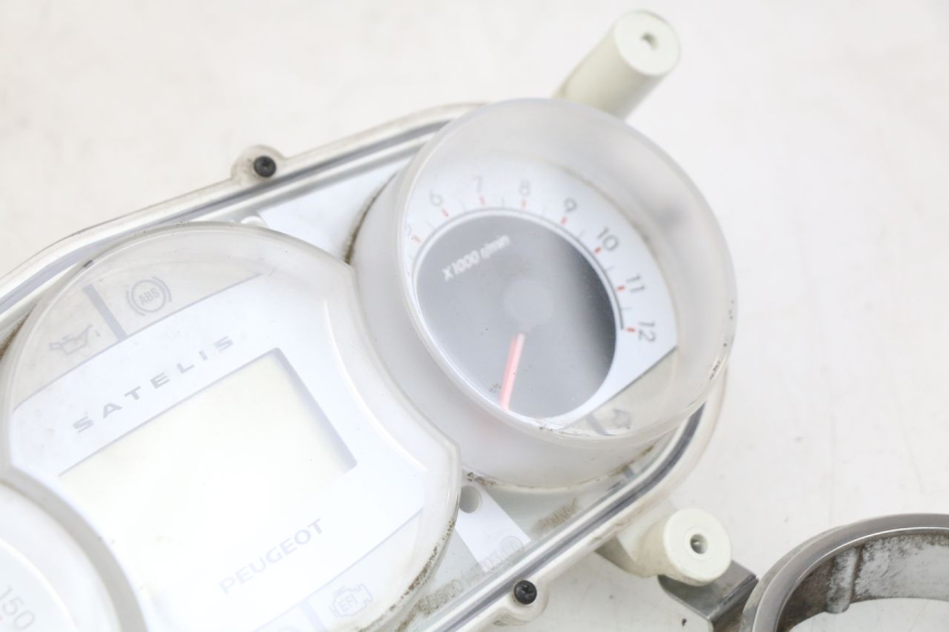 photo de SPEEDOMETER PEUGEOT SATELIS 125 (2010 - 2012) - Additional view of the item