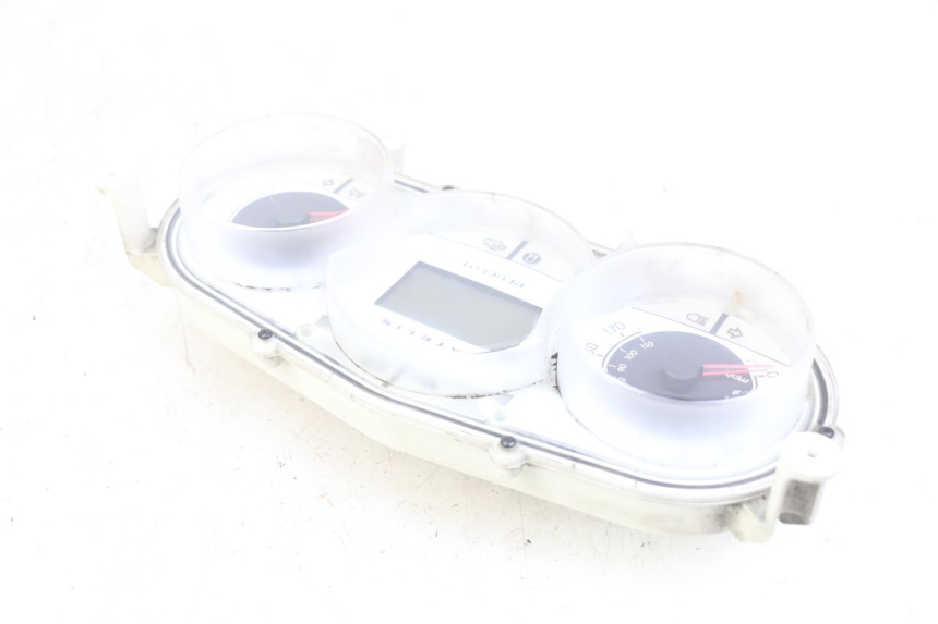 photo de SPEEDOMETER PEUGEOT SATELIS 125 (2006 - 2009) - Surface and material condition