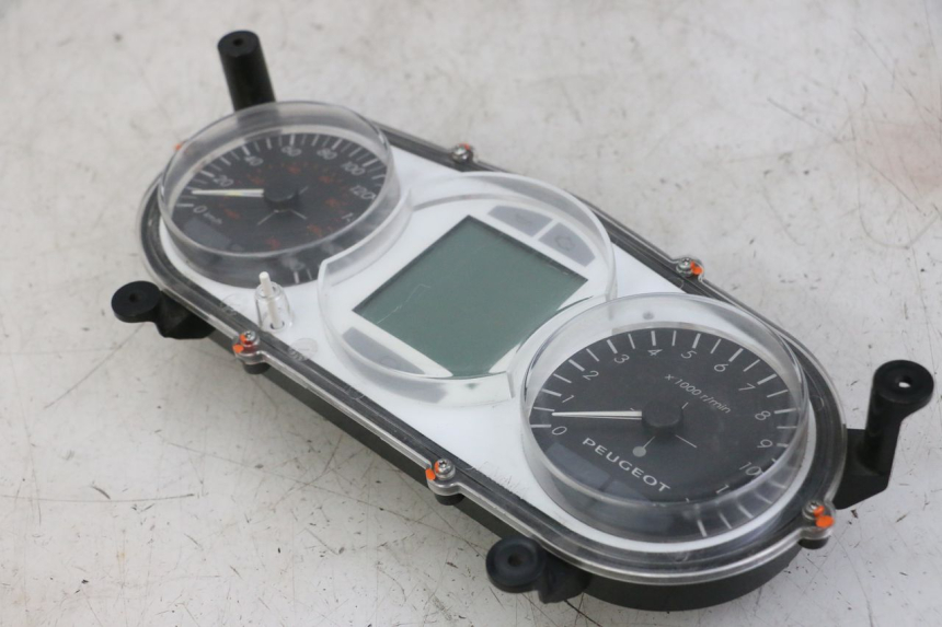 photo de SPEEDOMETER PEUGEOT SATELIS 125 (2013 - 2018) - Component detail