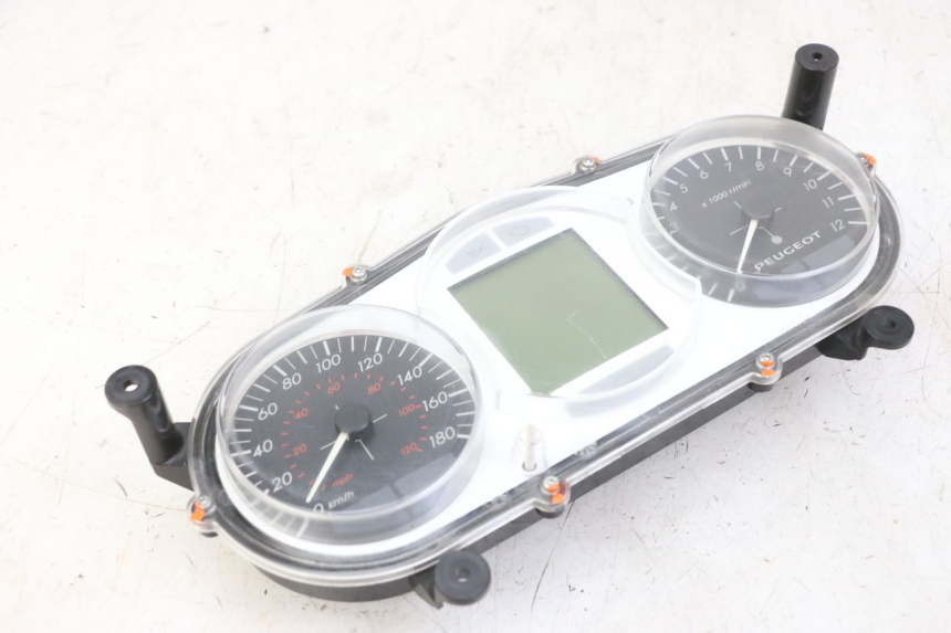 photo de SPEEDOMETER PEUGEOT SATELIS 125 (2013 - 2018) - Technical close-up