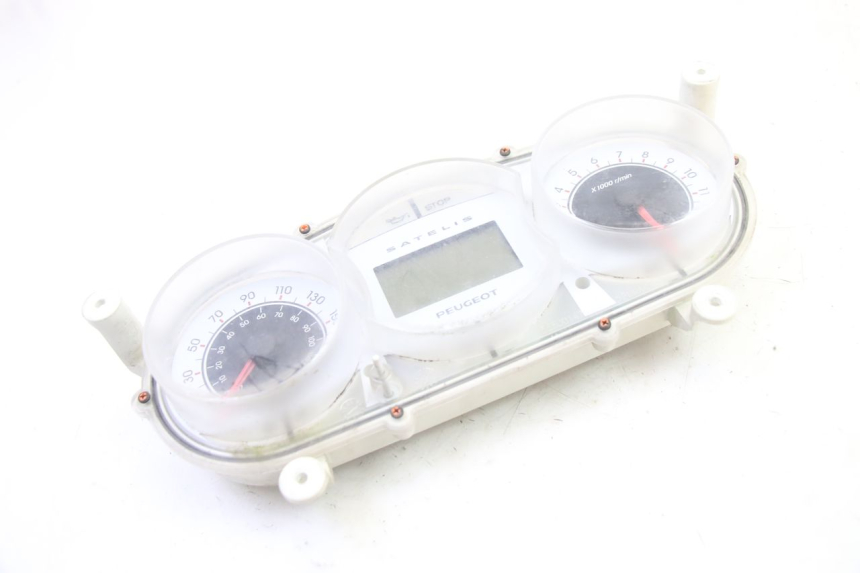 photo de SPEEDOMETER PEUGEOT SATELIS 250 (2006 - 2012) - Fixing points details