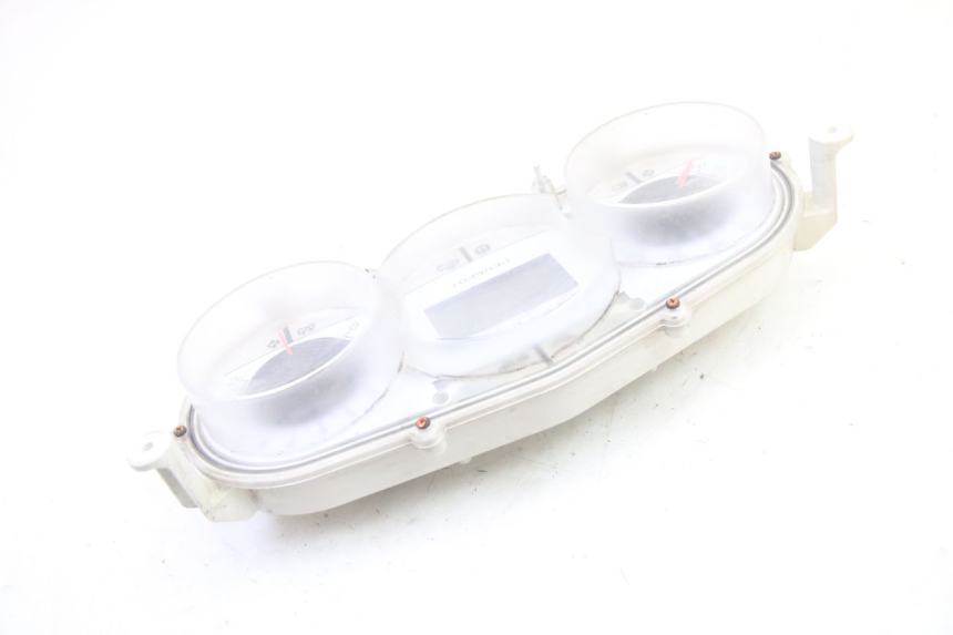 photo de SPEEDOMETER PEUGEOT SATELIS 250 (2006 - 2012) - Surface and material condition