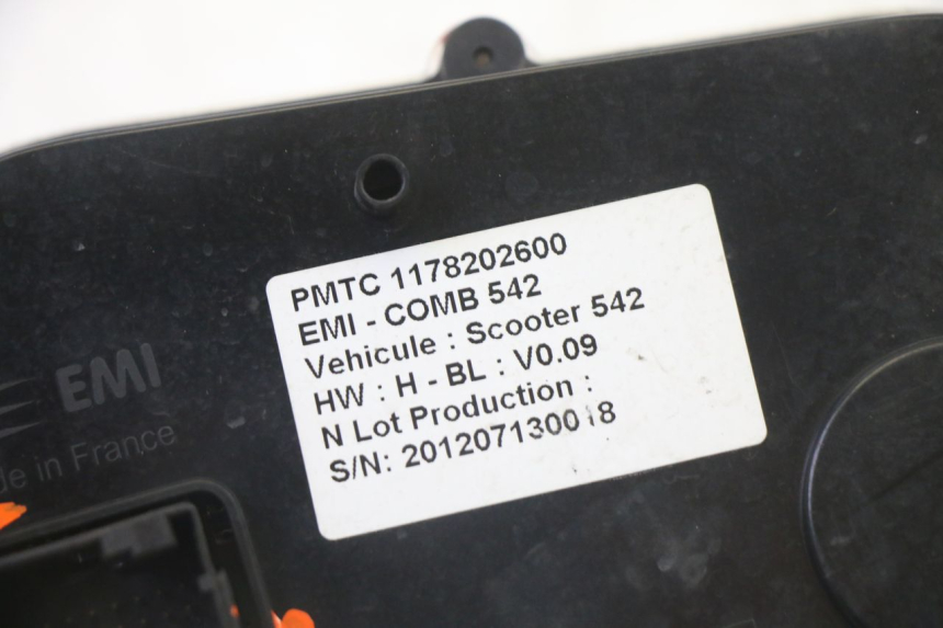 photo de SPEEDOMETER PEUGEOT SATELIS 125 (2010 - 2012) - Distinctive features