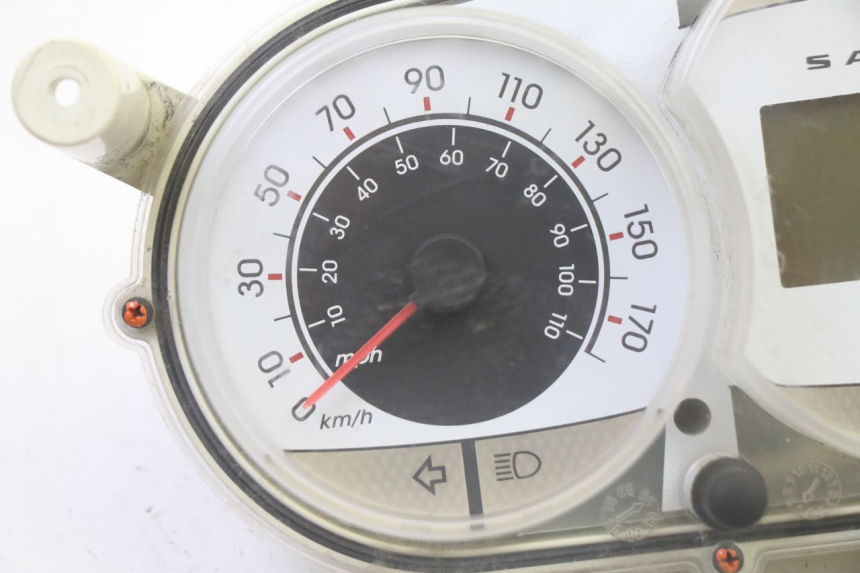 photo de SPEEDOMETER PEUGEOT SATELIS 125 (2006 - 2009) - Alternative perspective
