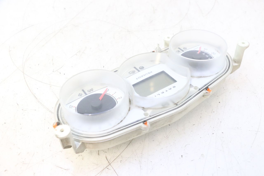 photo de SPEEDOMETER PEUGEOT SATELIS 125 (2006 - 2009) - Component zoom