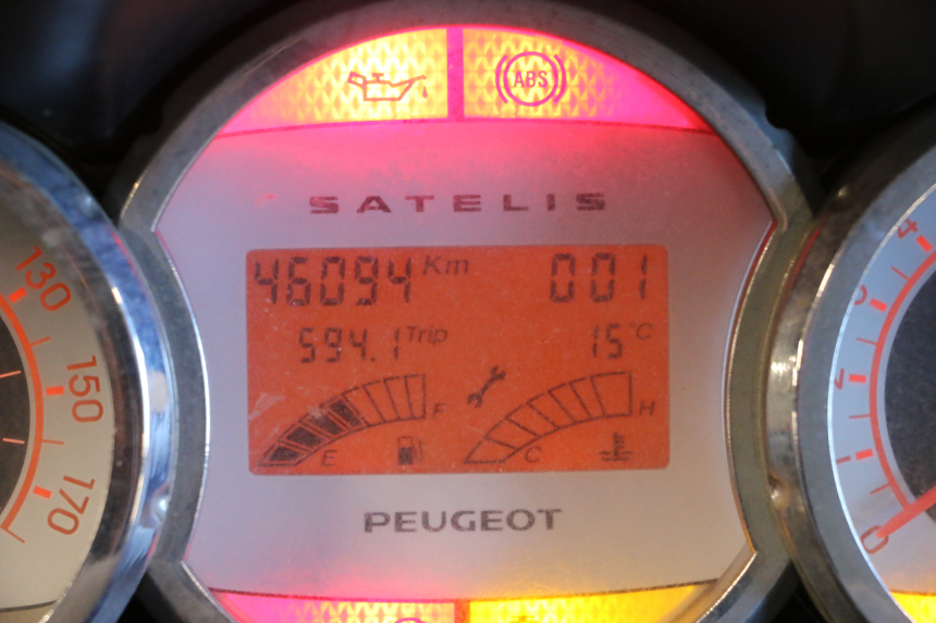 photo de SPEEDOMETER PEUGEOT SATELIS 125 (2006 - 2009) - Technical close-up