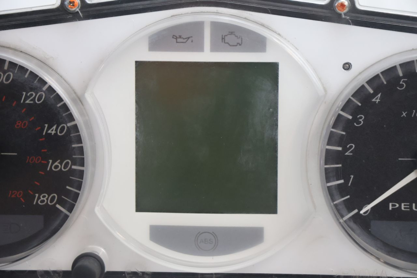 photo de SPEEDOMETER PEUGEOT SATELIS 125 (2013 - 2018) - Zoom on usage condition