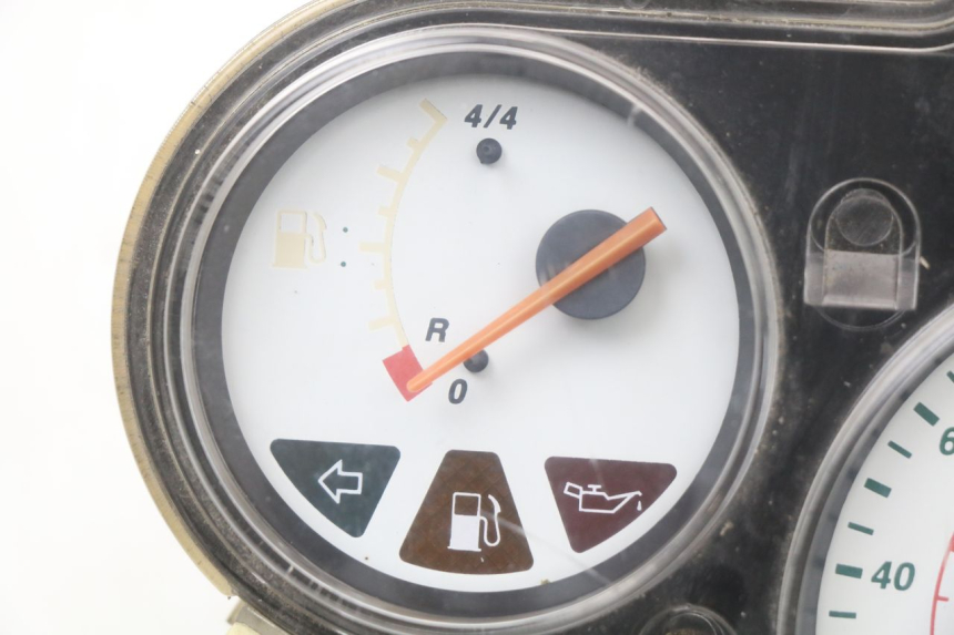 photo de SPEEDOMETER APRILIA SCARABEO GT 125 (1999 - 2007) - Component detail