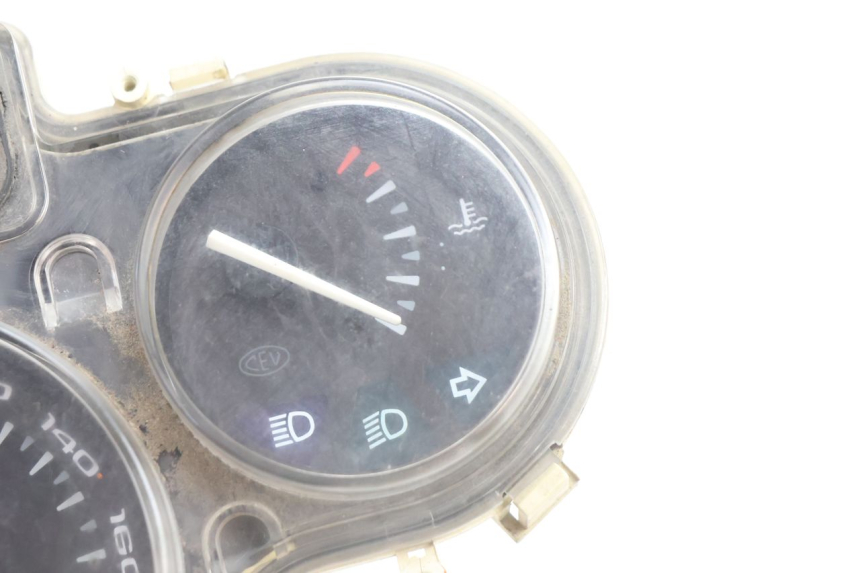 photo de SPEEDOMETER APRILIA SCARABEO GT 125 (1999 - 2007) - Zoom on usage condition