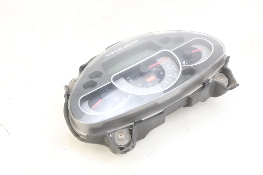 photo de SPEEDOMETER APRILIA SCARABEO LIGHT 125 (2007 - 2011) - Component detail