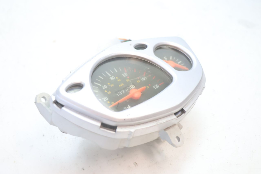 photo de SPEEDOMETER FYM SCOOTERONE 125 (2006 - 2008) - Alternative perspective