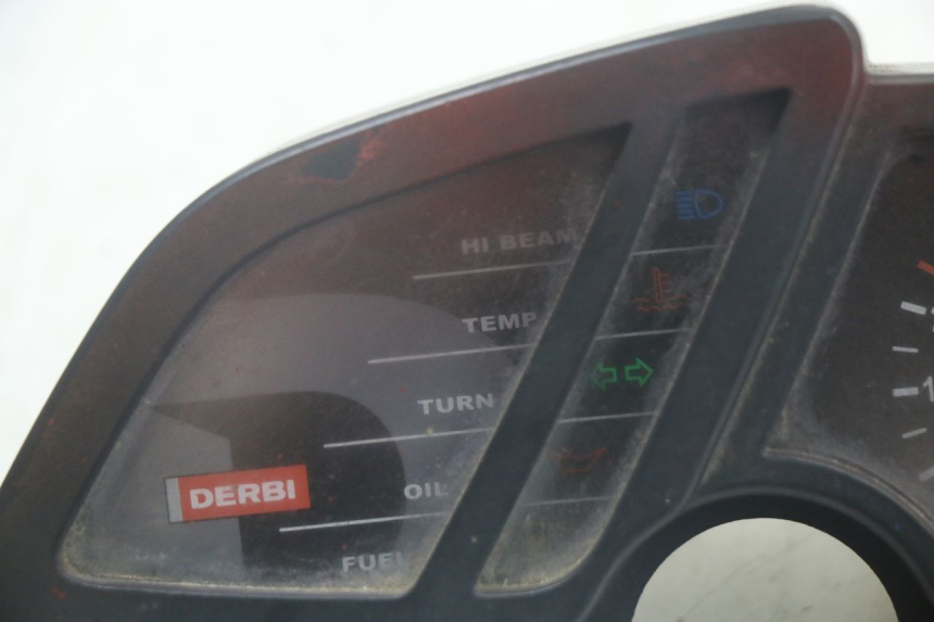 photo de SPEEDOMETER DERBI SENDA SM X-TREME 50 (2006 - 2010) - Component detail