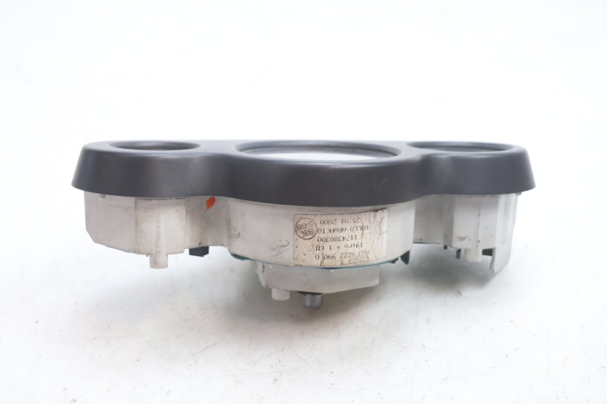 photo de SPEEDOMETER PEUGEOT SPEEDFIGHT 2 AC 50 (2000 - 2009) - Fixing points details