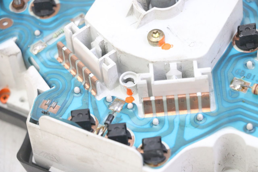 photo de SPEEDOMETER PEUGEOT SPEEDFIGHT 2 LC 50 (2000 - 2009) - Checked used part