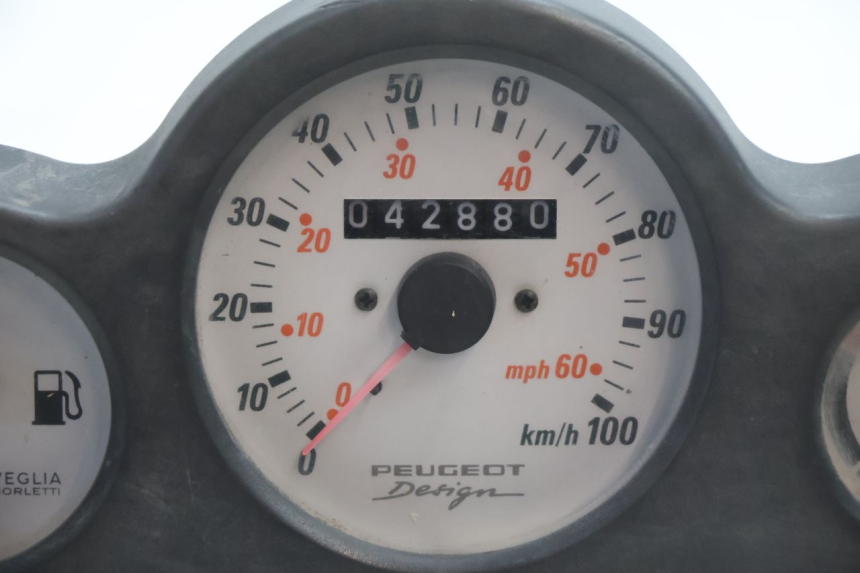 photo de SPEEDOMETER PEUGEOT SPEEDFIGHT LC 50 (1996 - 2002) - Zoom on usage condition