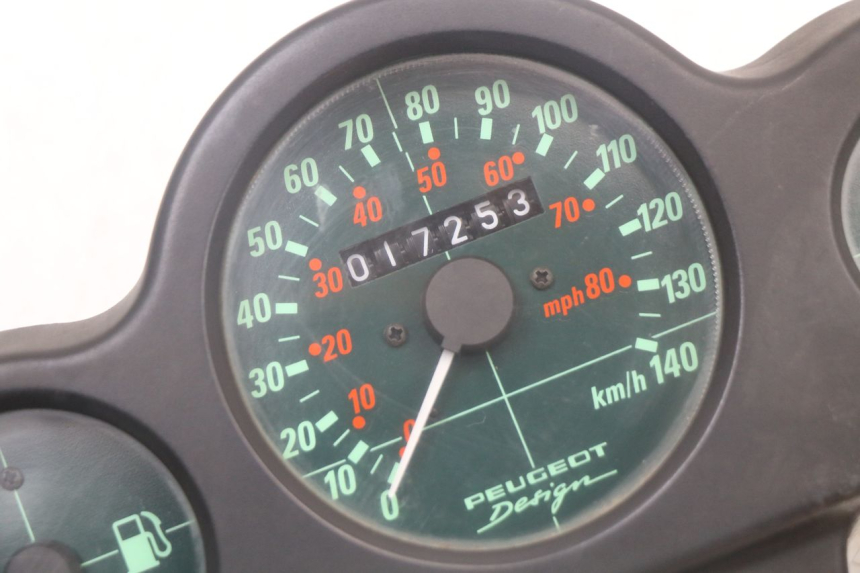 photo de SPEEDOMETER PEUGEOT SPEEDFIGHT 100 (1997 - 2007) - Zoom on usage condition
