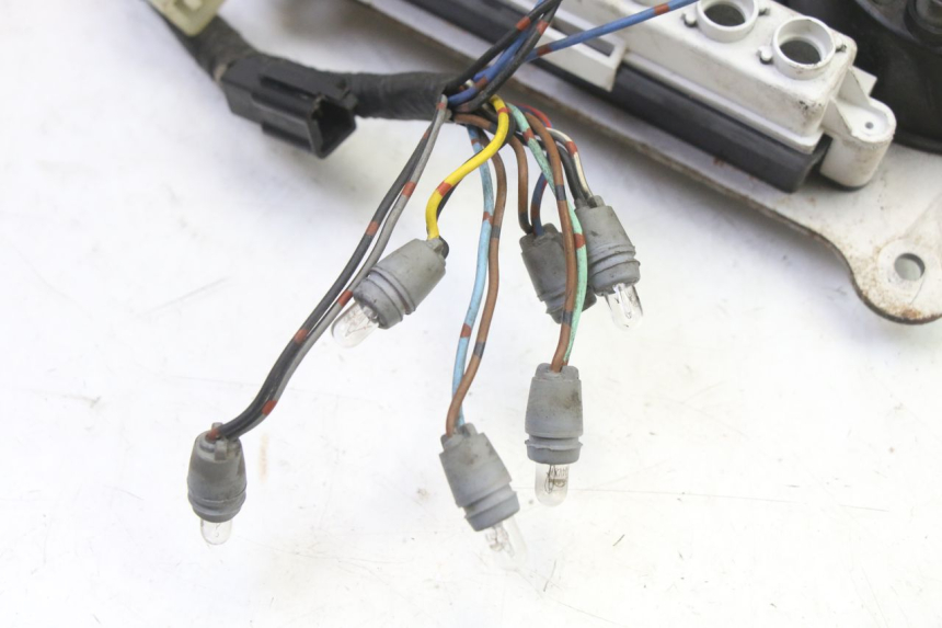 photo de SPEEDOMETER TRIUMPH SPRINT 900 (1995 - 1998) - Additional view of the item