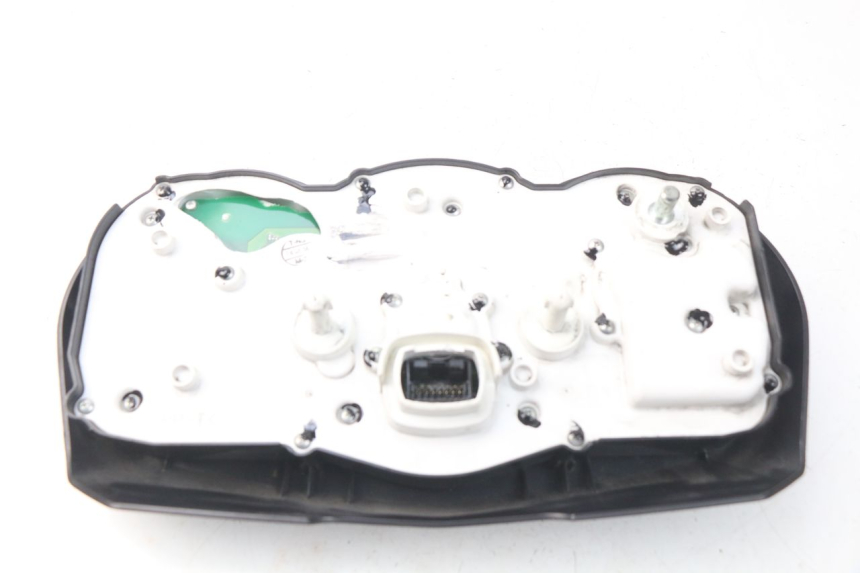 photo de SPEEDOMETER TRIUMPH SPRINT ST ABS 1050 (2005 - 2007) - Fixing points details