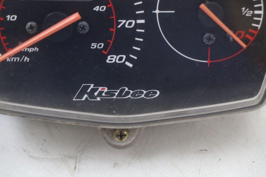 photo de SPEEDOMETER PEUGEOT STREETZONE 2T 50 (2014 - 2019) - Alternative perspective