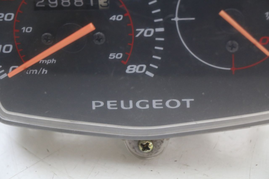 photo de SPEEDOMETER PEUGEOT STREETZONE I 2T 50 (2018 - 2020) - Alternative perspective