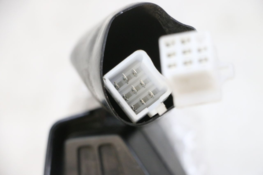 photo de SPEEDOMETER PEUGEOT STREETZONE I NAKED 2T 50 (2018 - 2020) - Zoom on usage condition