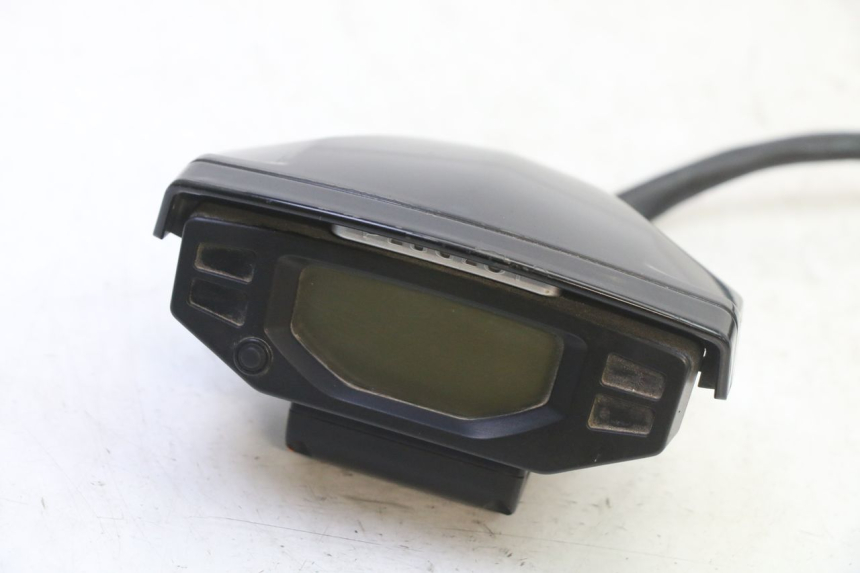 photo de SPEEDOMETER PEUGEOT STREETZONE I NAKED 2T 50 (2018 - 2020) - Alternative perspective