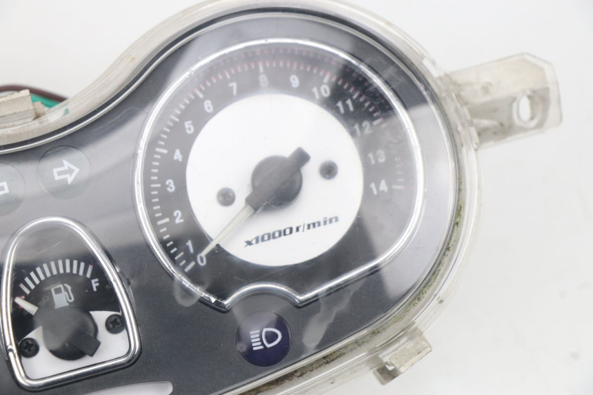 photo de SPEEDOMETER PEUGEOT SUM UP 125 (2008 - 2013) - Additional view of the item
