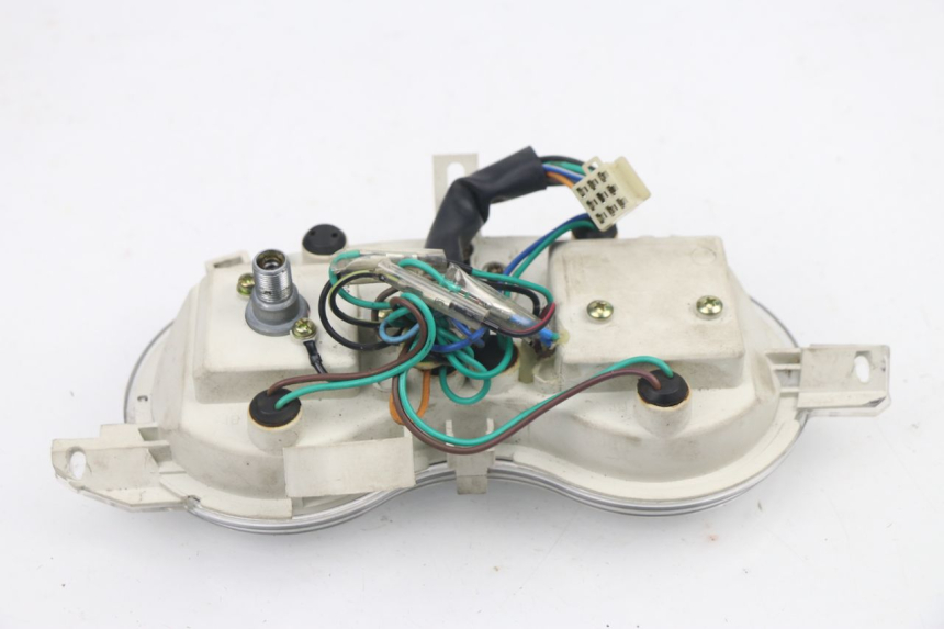 photo de SPEEDOMETER PEUGEOT SUM UP 125 (2008 - 2013) - Technical close-up