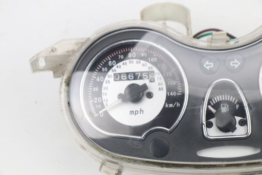 photo de SPEEDOMETER PEUGEOT SUM UP 125 (2008 - 2013) - Markings and original references