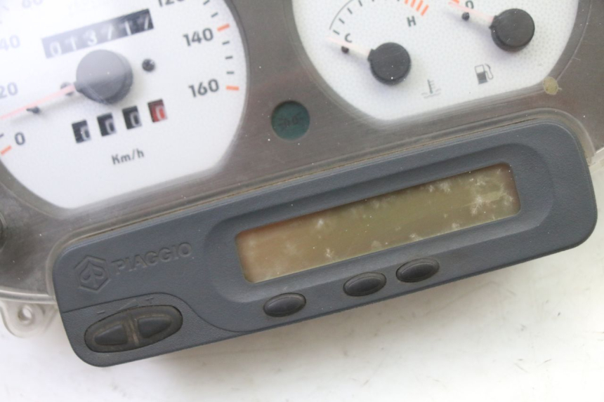 photo de SPEEDOMETER PIAGGIO SUPER LX 125 (2000 - 2003) - Alternative perspective
