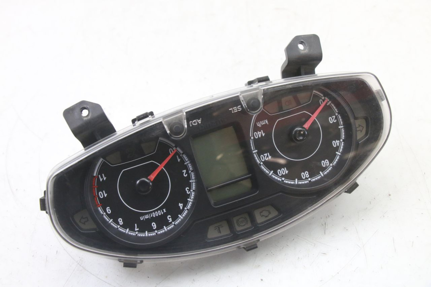 photo de SPEEDOMETER SUZUKI BURGMAN 125 (2018 - 2021) - Fixing points details