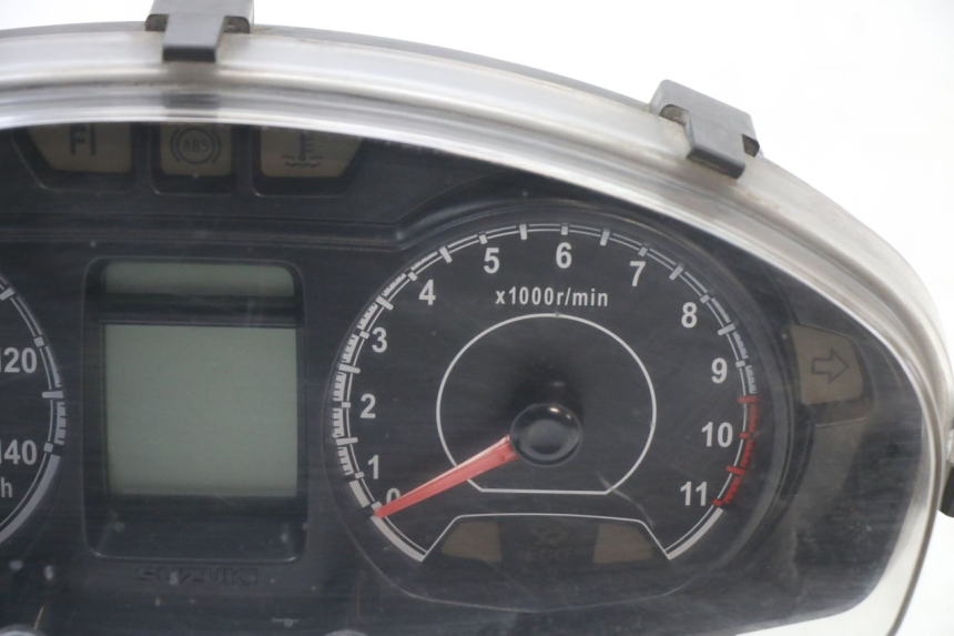 photo de SPEEDOMETER SUZUKI BURGMAN 125 (2015 - 2017) - Zoom on usage condition