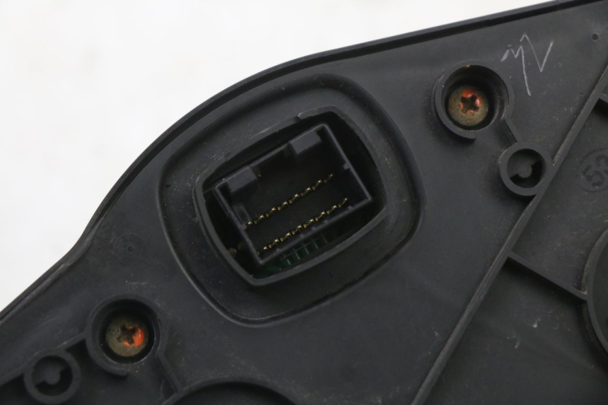 photo de SPEEDOMETER SUZUKI SV S 650 (1999 - 2002) - Fixing points details