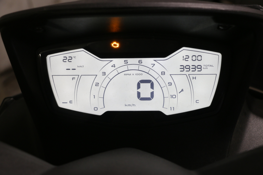 photo de SPEEDOMETER APRILIA SXR 50 (2021 - 2023) - Alternative perspective